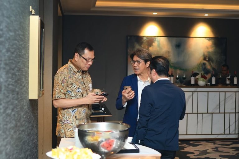 Big thanks to everyone who joined our dialogue on Urban Planning & Mobility with Dr. Marlon Boarnet and Prof. Bambang Susantono. Your presence made it unforgettable! (4)